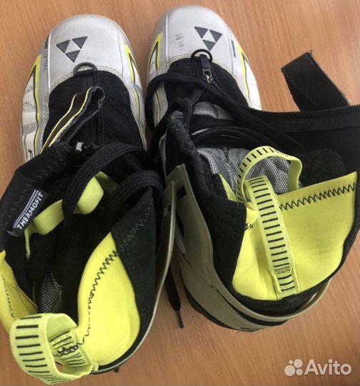 Лыжные ботинки Fisher control