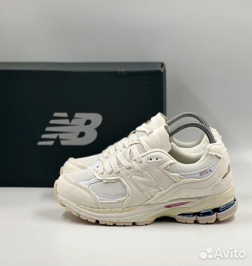 Новые Кроссовки New Balance 2002R Люкс