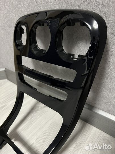 Накладка центральной консоли Mercedes GLC X253