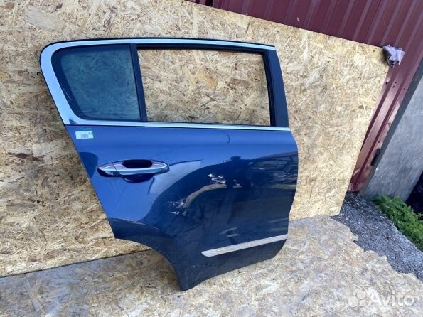 Kia Sportage 4 дверь задняя правая передняя