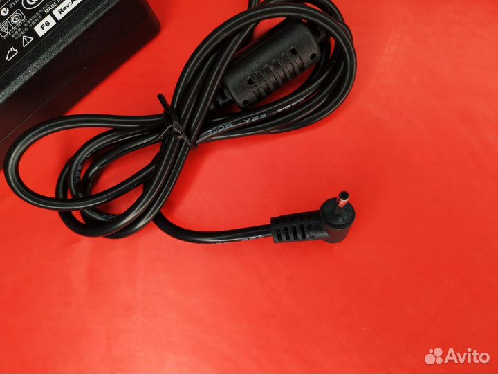 Зарядка для ноутбука Asus 19V 2.1A (2.5 х 0.75)