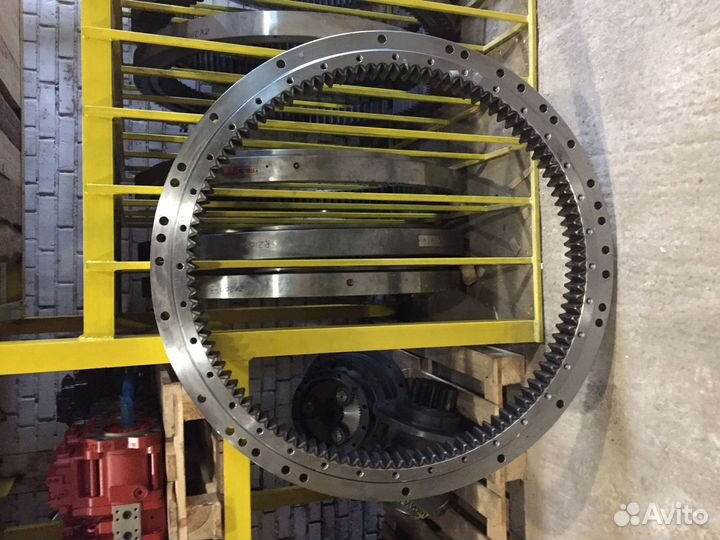 Круг поворотный Volvo EC360