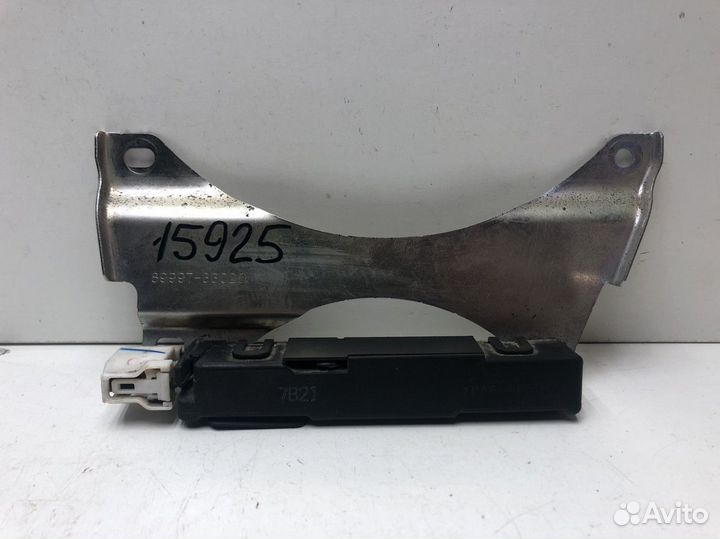 Антенна Toyota Camry V50 2011-2017