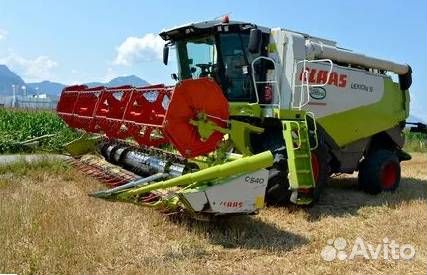 На разборке сельхозтехника Claas