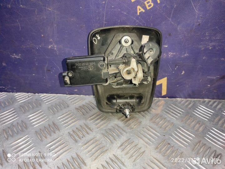 Кнопка открывания багажника Renault Symbol 1