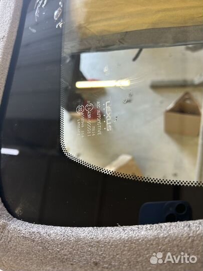 Лобовое стекло Lexus GX460 5610160N21