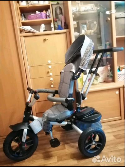 Трехколесный велосипед с родительской ручкой