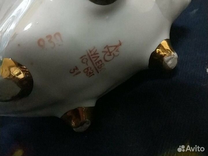 Статуэтка - пепельница Дулево