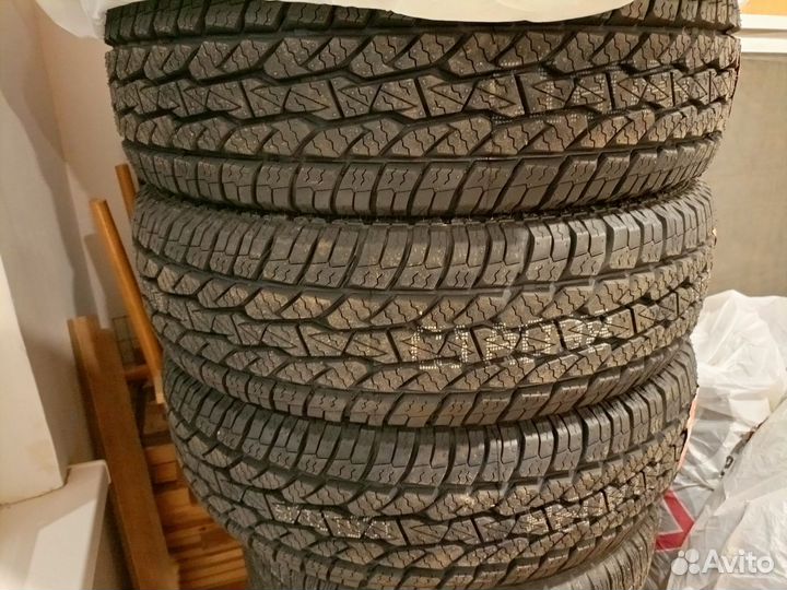 Maxxis Bravo AT-771 215/70 R16 100T