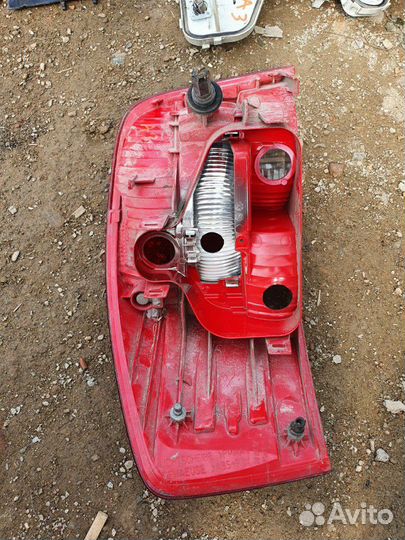 Правый фонарь audi a3 8p