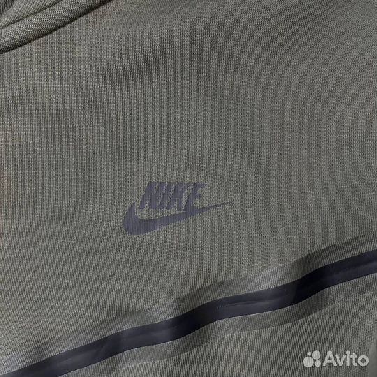 Nike Tech Fleece