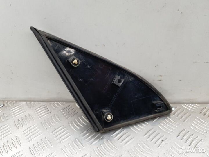 Накладка на стойку кузова передняя левая