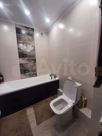 Доля в 3-к. квартире, 114,7 м², 12/16 эт.