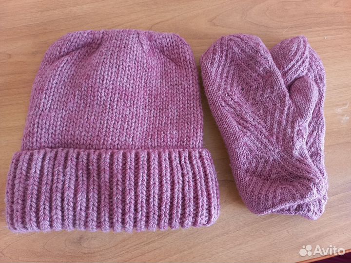 Шапка с варежками