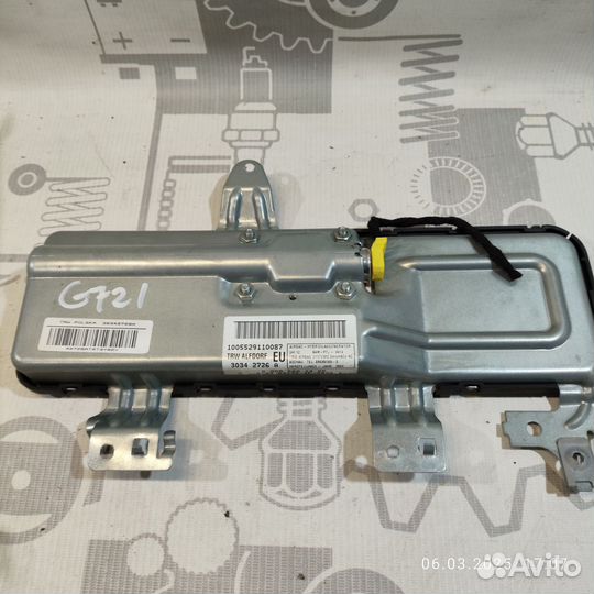 Подушка безопасности правой двери mercedes w209