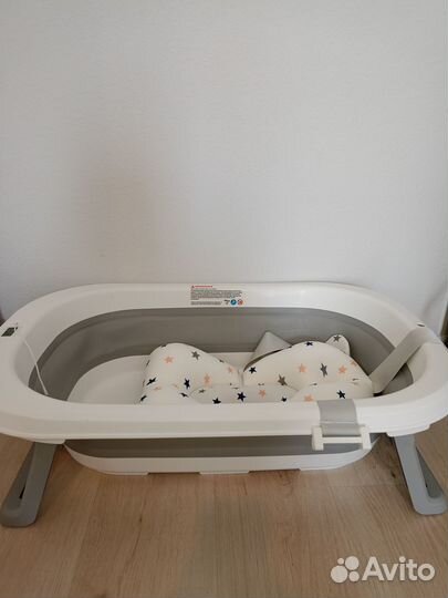 Детская ванночка с термометром и матрасиком
