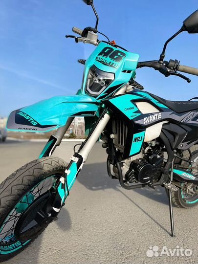 Продам мотоцикл Avantis A6 LUX Motard с птс