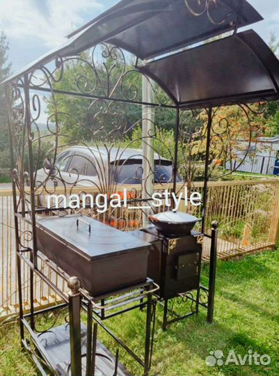 Мангал с крышей