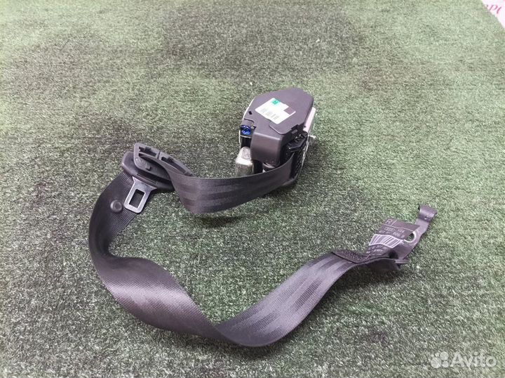 Ремень безопасности задний правый Audi Audi A8 4