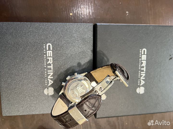 Часы certina