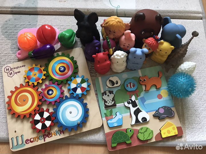 Развивающие игрушки пакетом