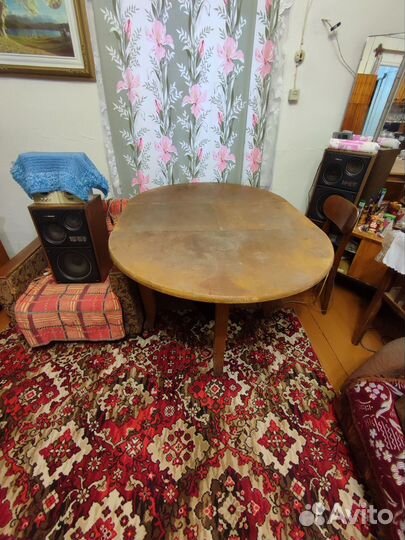 Стол круглый старинный СССР