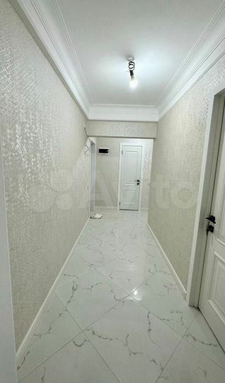 2-к. квартира, 65 м², 2/10 эт.