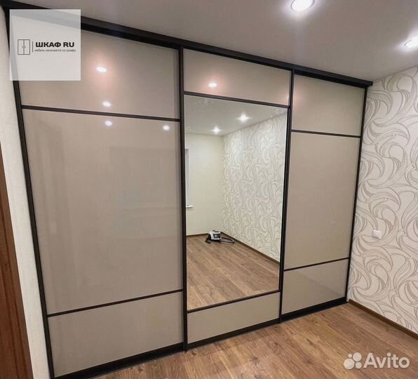 Шкаф-купе в стиле IKEA