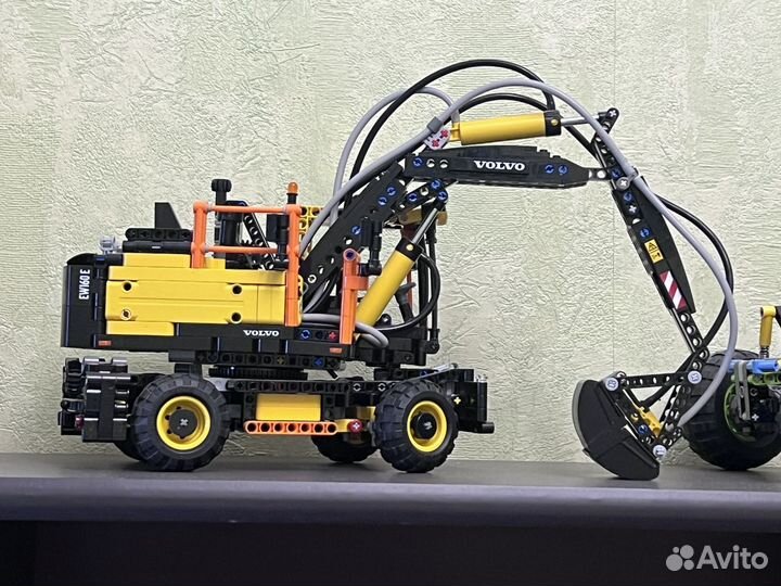 Lego technic 42053 оригинал