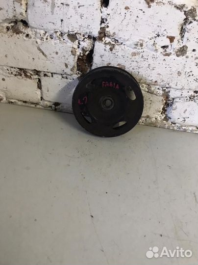 Шкиф коленвала Skoda Fabia 1999-2007