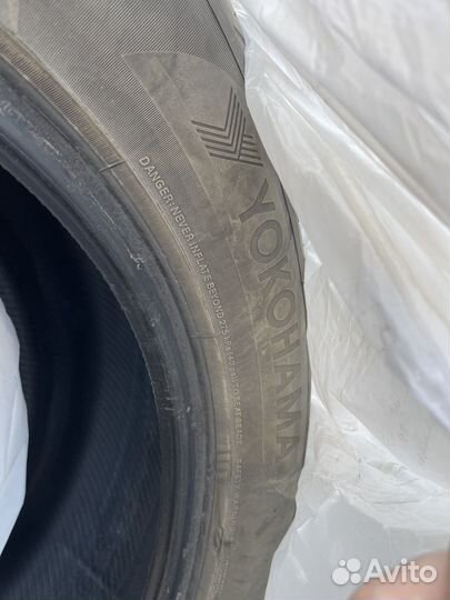Yokohama Advan Sport V105 285/50 R20