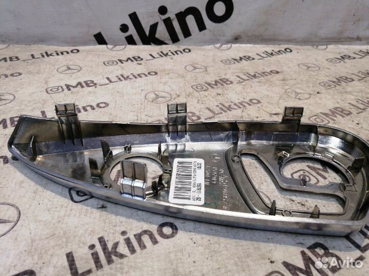 Накладка сиденья левая Mercedes R-Class W251