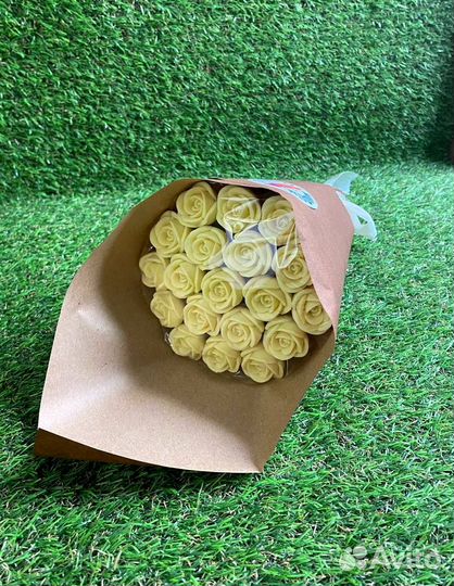Розы из Белого Шоколада - 19 шт в Букете