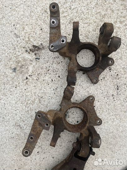 Поворотный кулак задний SsangYong New Actyon