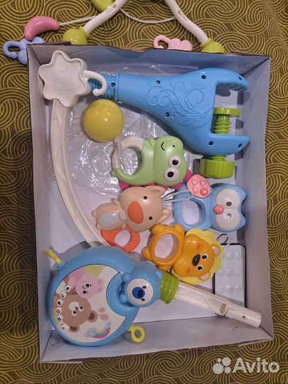 Мобиль на кроватку с проектором звёздного неба