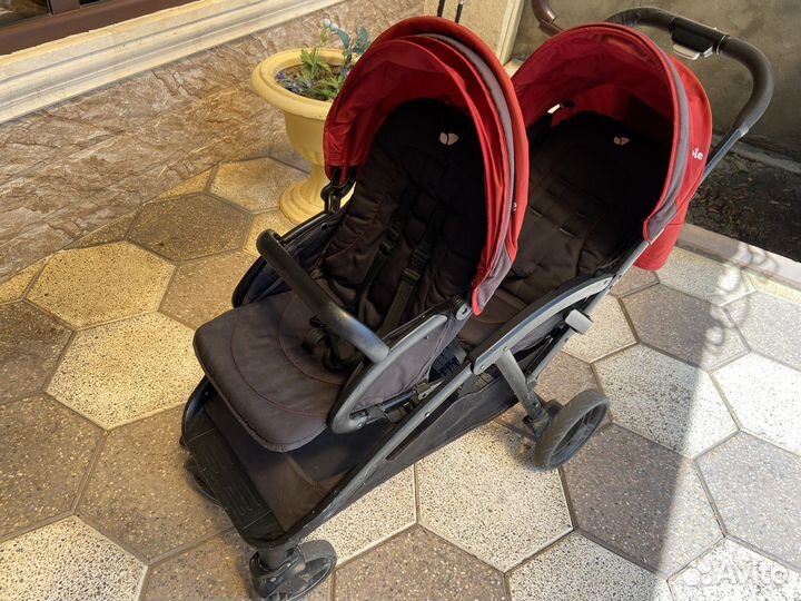 Коляска для двойни