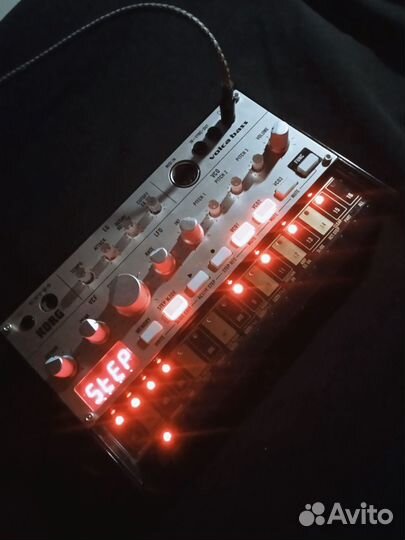 Korg volca bass аналоговый синтезатор
