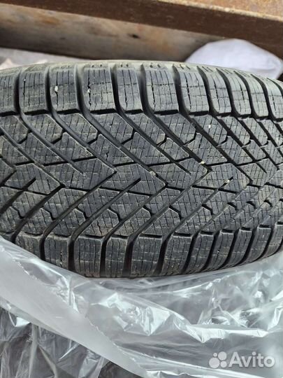 Pirelli Cinturato Winter 2 225/55 R18
