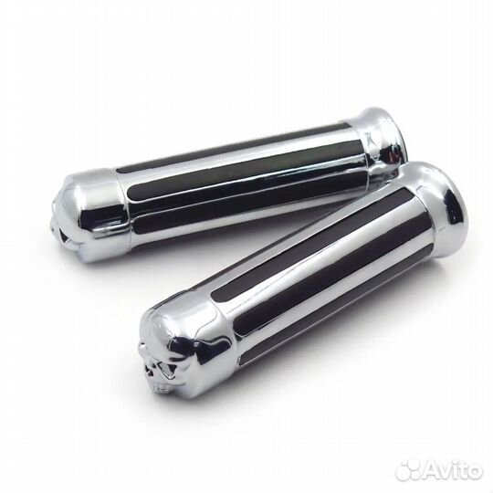 Грипсы на руль мотоцикла 25мм хром с черепом