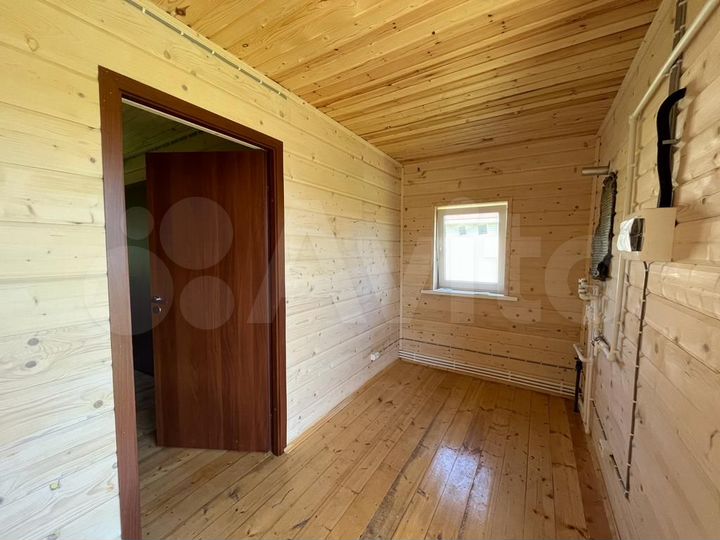 Дом 102 м² на участке 6 сот.