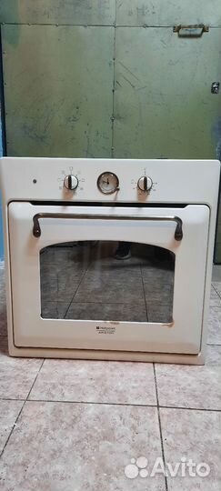 Духовой шкаф Hotpoint Ariston