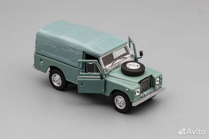 Land Rover Series III 109 Cararama Hongwell 1:43