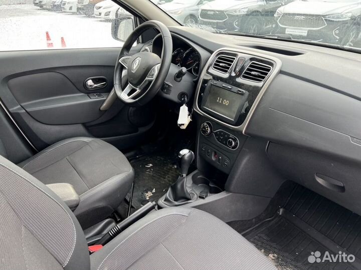 Renault Logan Stepway 1.6 AT, 2021, 74 км