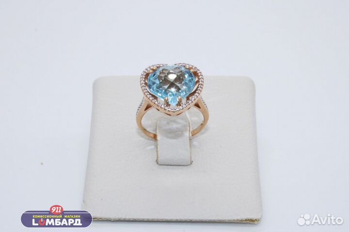 Золотое кольцо с топазом 585