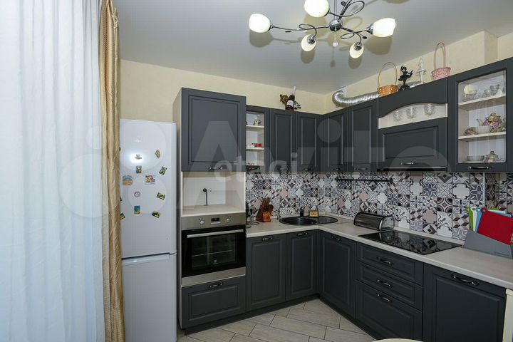 3-к. квартира, 81,6 м², 15/17 эт.