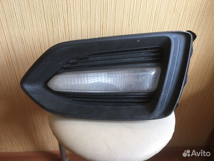 Правый фанарь противотуманный Хундай солярис