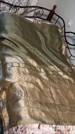 Индийское сари зеленое