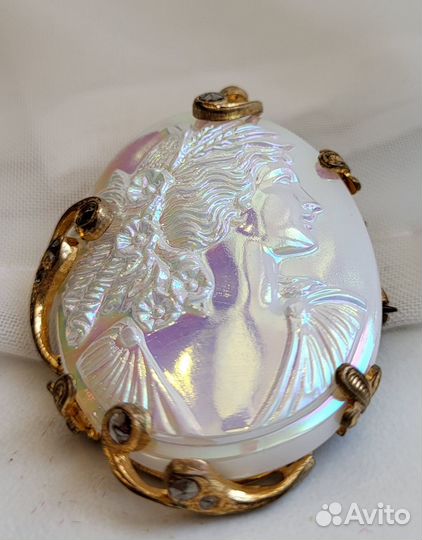 Шикарная брошь камея, период СССР