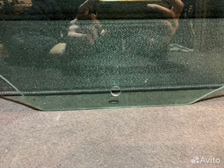 Стекло заднее правое Opel Astra J хэтчбек 1.4