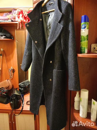 Пальто женское весна подойдет на 52-54, даже 56